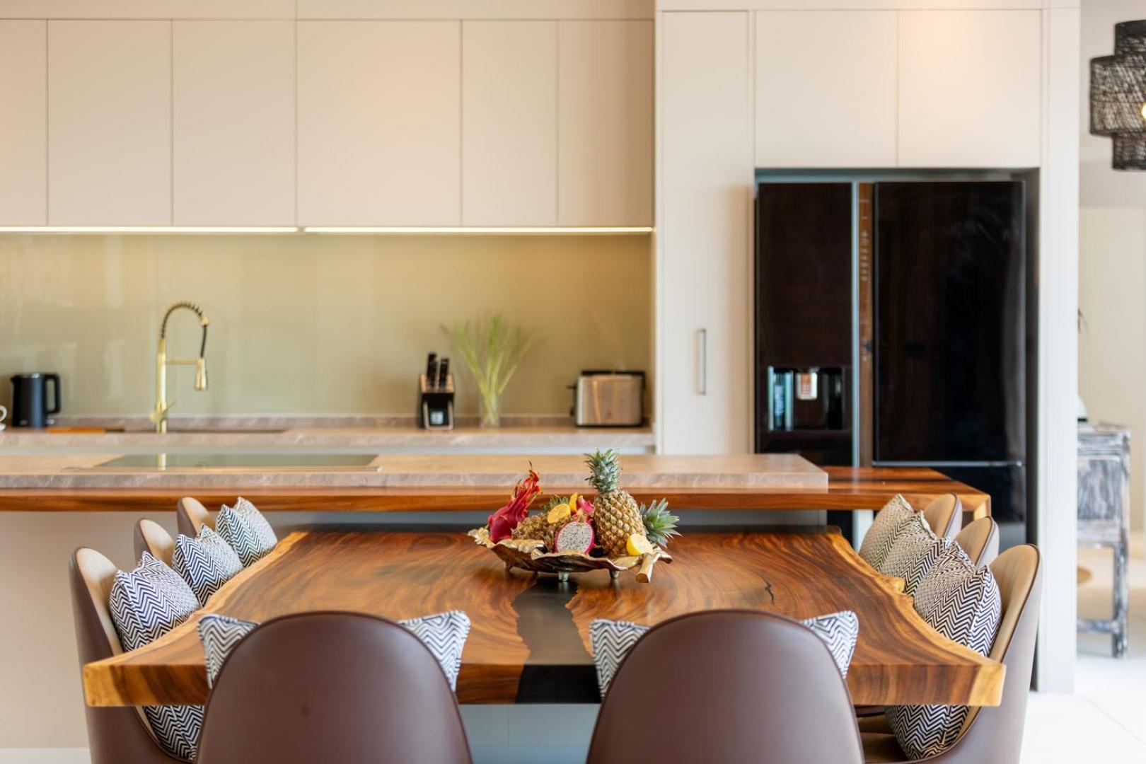 Caprice 4br Private Luxury Estate Sea View Villa Ban Bang Po