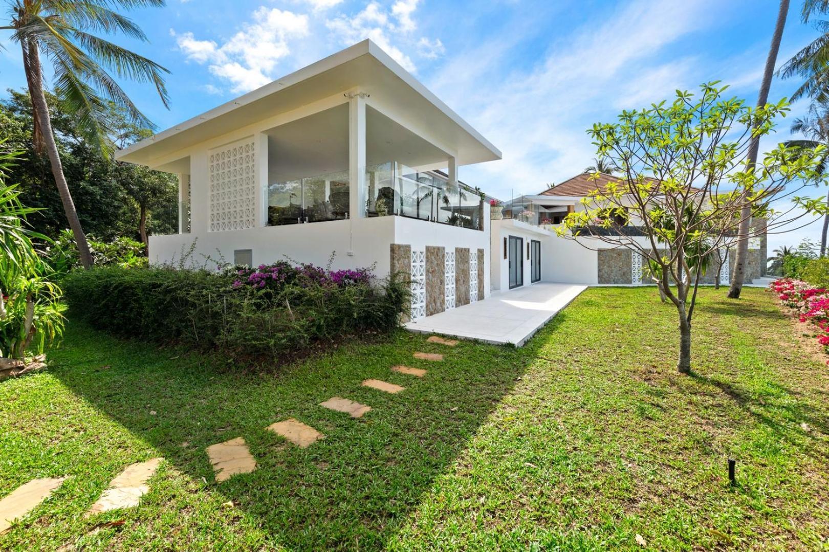 Caprice 4br Private Luxury Estate Sea View Villa Ban Bang Po