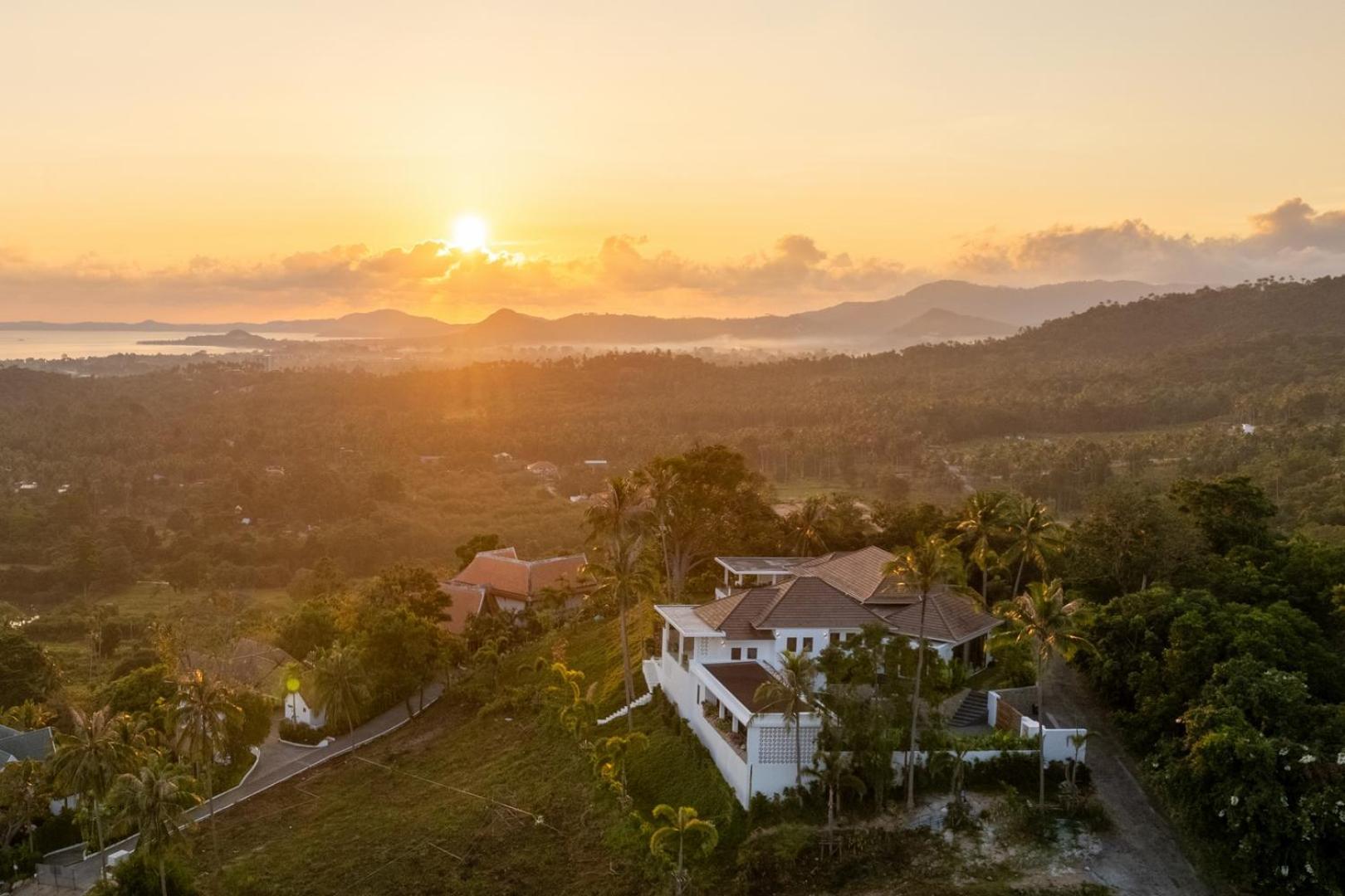 Caprice 4br Private Luxury Estate Sea View Villa *
